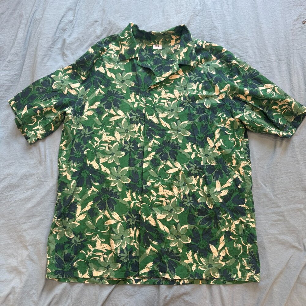 Uniqlo Green Hawaiian Shirt